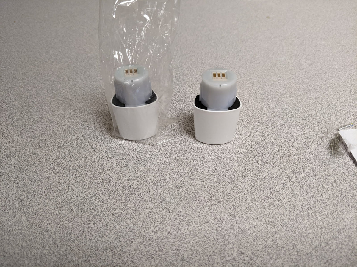 Factory Sealed   Carestream CS1500 camera battery set of 2 6554455